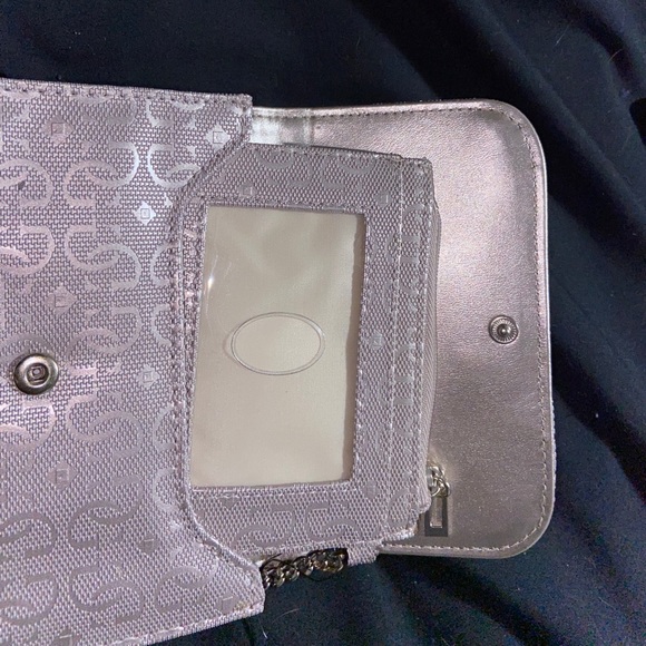Guess wallet with card pouch - Picture 5 of 13